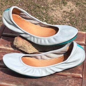 Beautiful Pair of Tieks Foldable Ballet Flats!